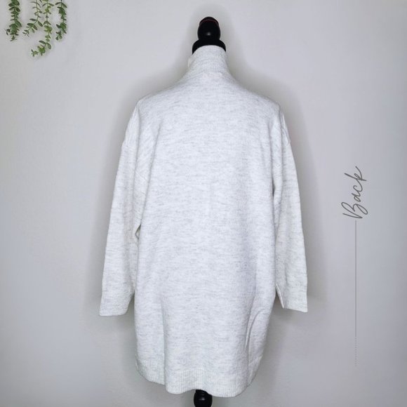 GREY TURTLENECK SWEATER DRESS - Picture 4 of 8